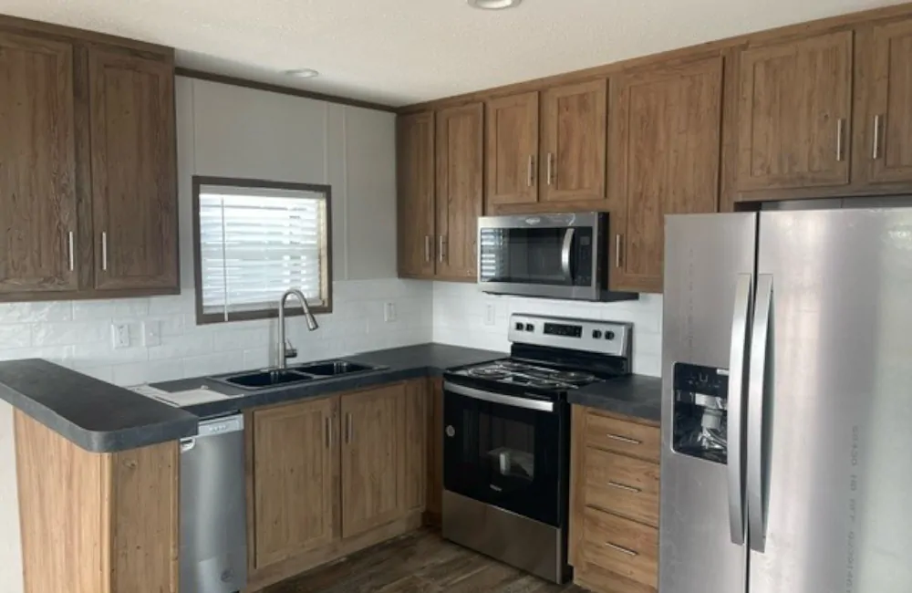 Landmark 50 LM16502L Kitchen2