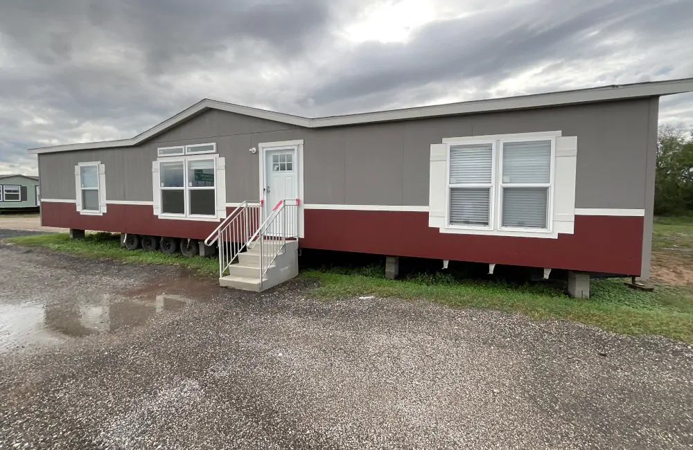 Fleetwood Americana Exterior2