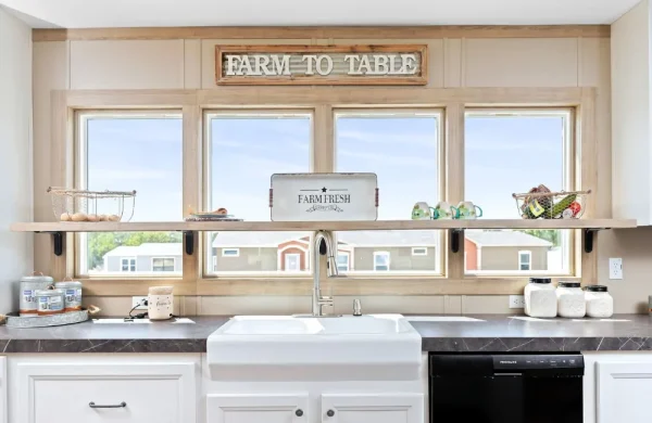 Farmhouse Flex SLT32603A Kitchen4
