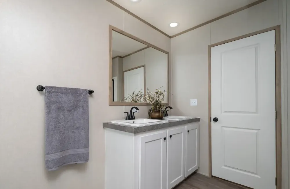PT 78 SLT28563D Bathroom