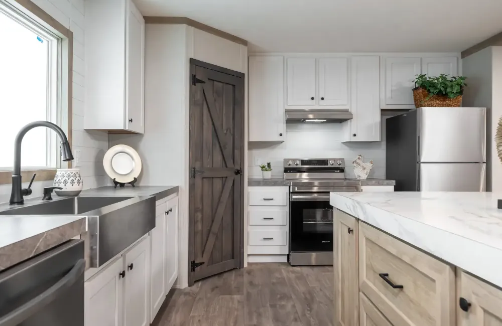 PT 78 SLT28563D Kitchen2