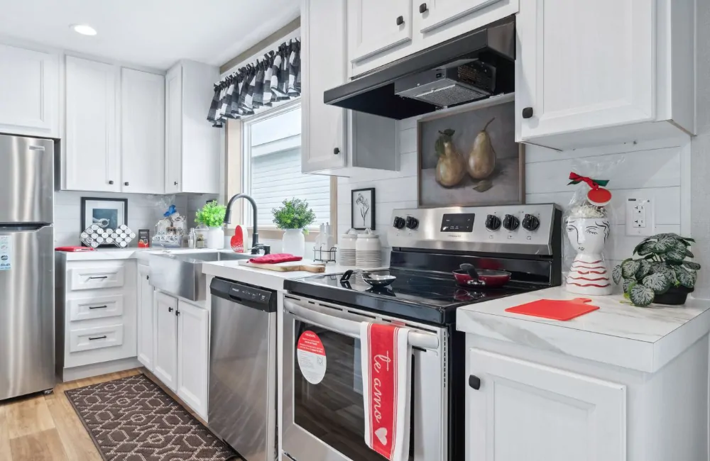 Real Deal SLT28483A. Kitchen2