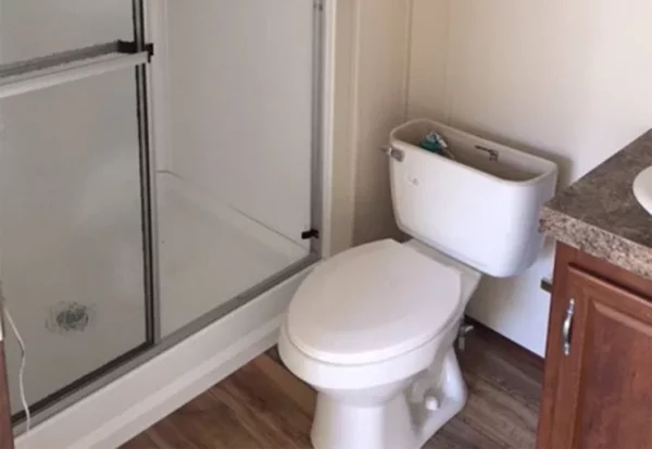 End-Bathroom-1-740×509 End-Bathroom-1-740×509