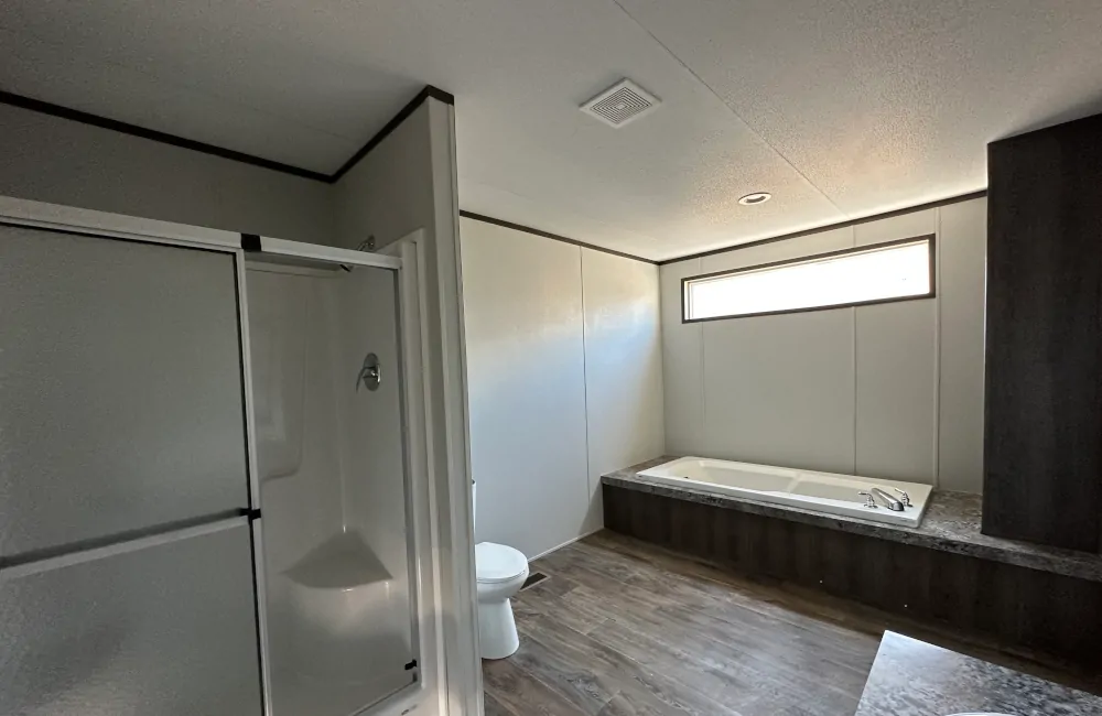 Fleetwood Pure 3268 PU32684U Bathroom5 Fleetwood Pure 3268 PU32684U Bathroom5
