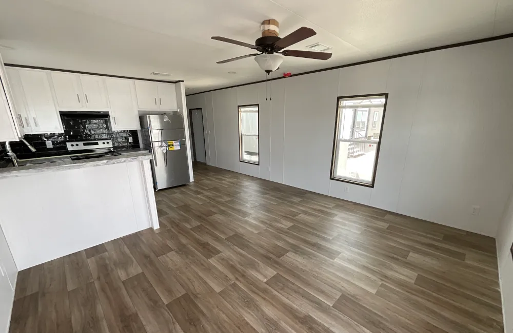 Landmark 40 LM16401L Kitchen