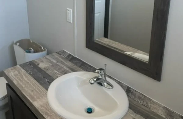 Landmark 56 LM16562L Bathroom2 Landmark 56 LM16562L Bathroom2