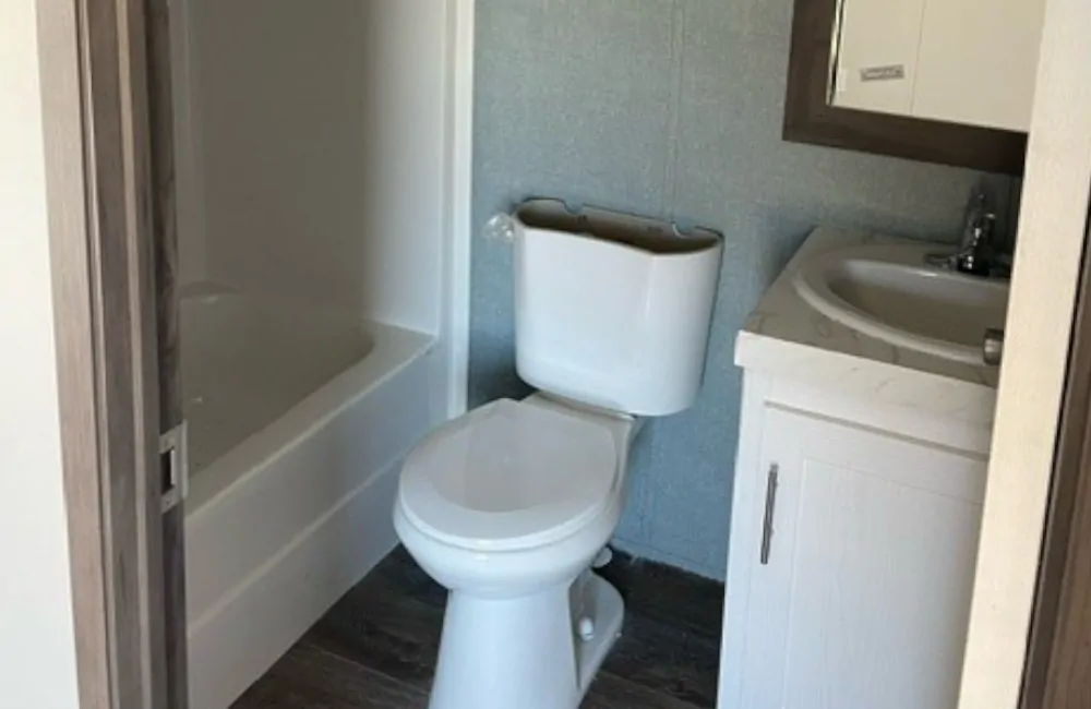 Landmark 76J LM16763J Bathroom8