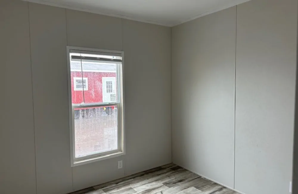 Landmark 76J LM16763J Bedroom2