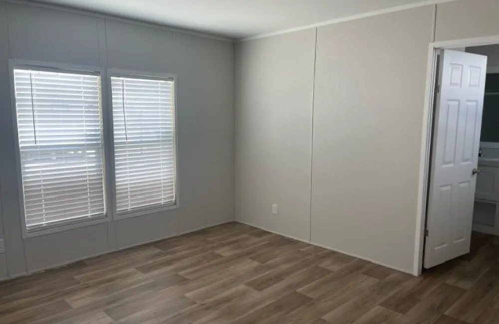 Landmark 76J LM16763J Bedroom3