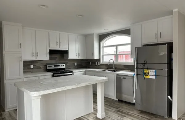 Landmark 76J LM16763J Kitchen