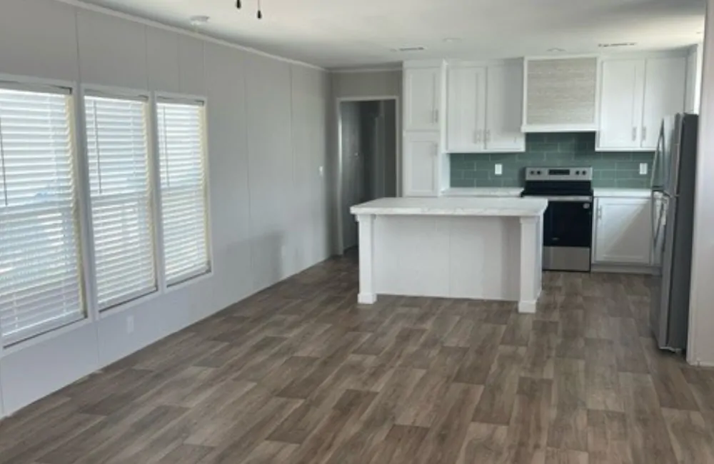 Landmark 76J LM16763J Kitchen4
