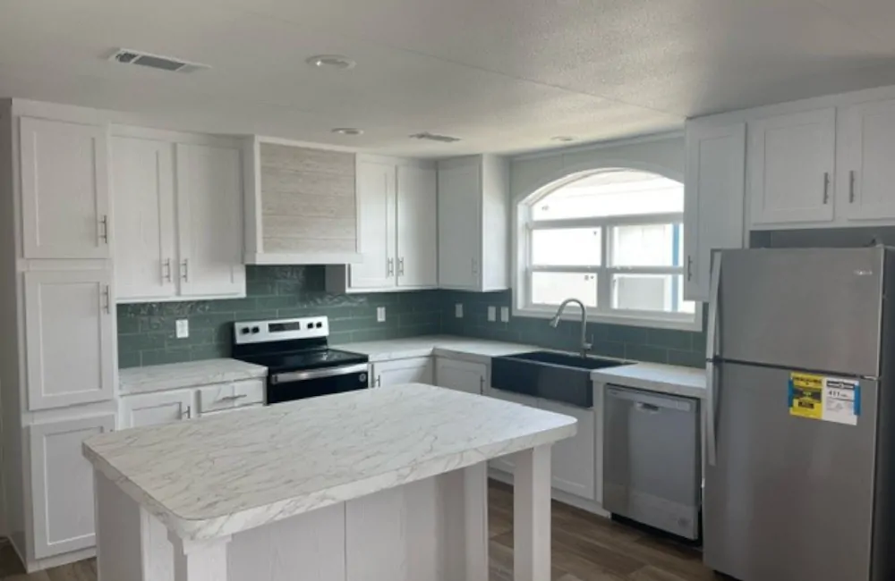 Landmark 76J LM16763J Kitchen8