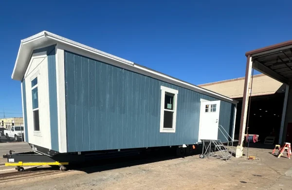 The Community 40 COM16401A Exterior The Community 40 COM16401A Exterior