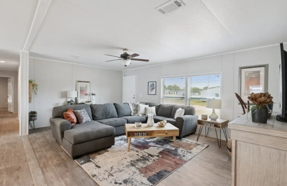 The Trailblazer XL V428724P LivingRoom4