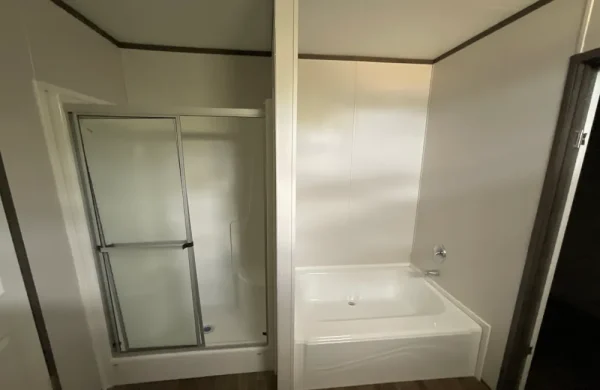 Alamo Cove Bathroom3