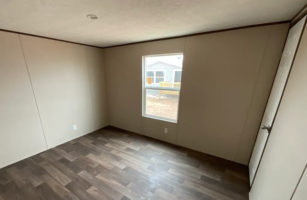 Clayton Glory Bedroom3