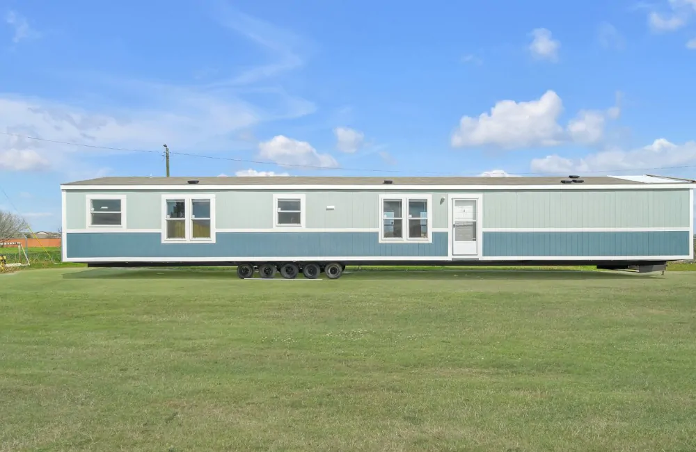 Maxx ELITE 76R Exterior2