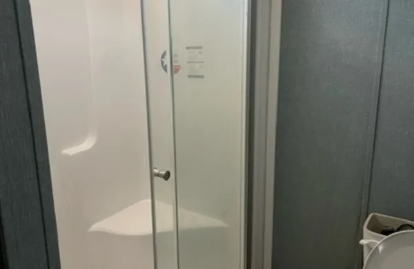Pure 1666 PU16663U Bathroom2