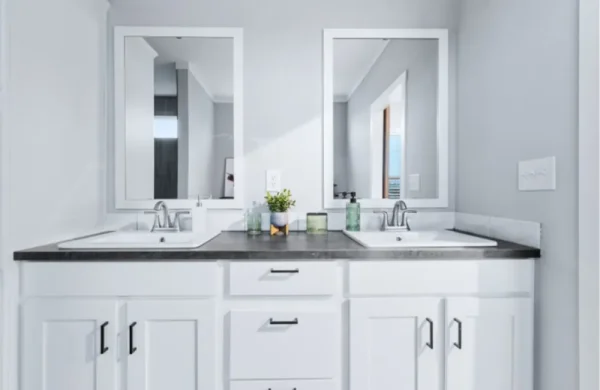 The Olympus SAP32744B Bathroom The Olympus SAP32744B Bathroom
