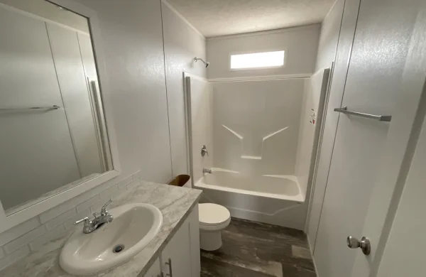 Cavco Verde Ranch VC28563N Bathroom Cavco Verde Ranch VC28563N Bathroom