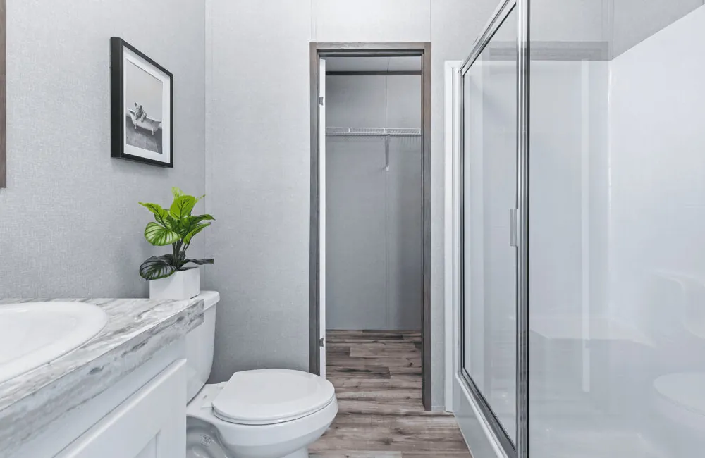 The Cuatro FAC18764A Bathroom3 The Cuatro FAC18764A Bathroom3