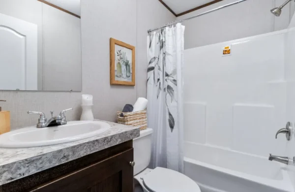 The Tropic FAC16663A Bathroom2 The Tropic FAC16663A Bathroom2