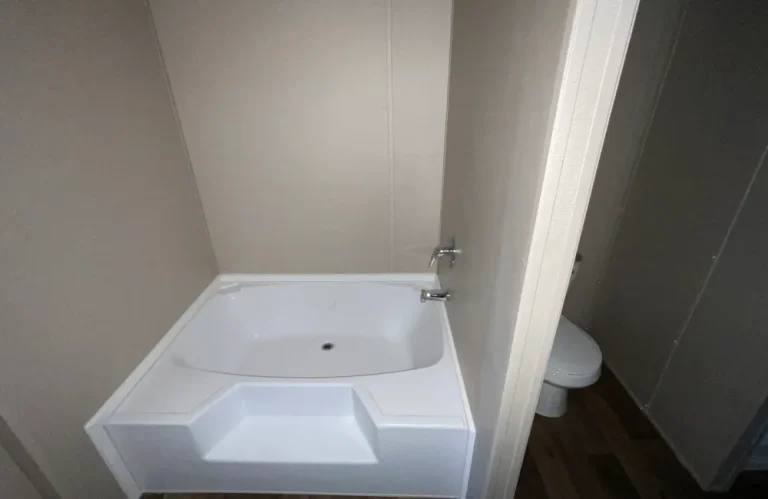 Tru Origin Maple TRT28483M Bathroom3