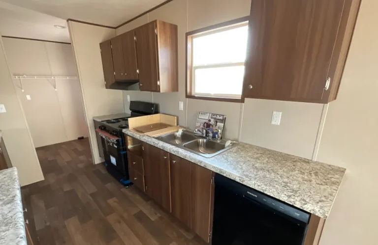 Tru Origin Maple TRT28483M Kitchen4