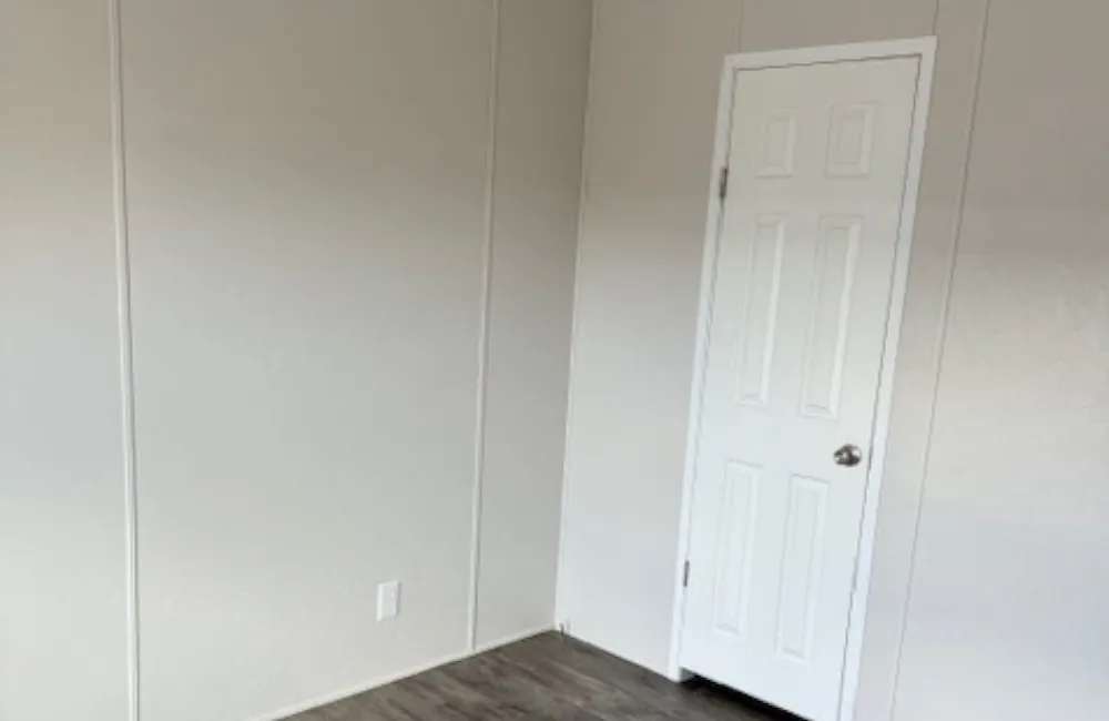 Fleetwood Valu 40 V414401U Bedroom2 Fleetwood Valu 40 V414401U Bedroom2