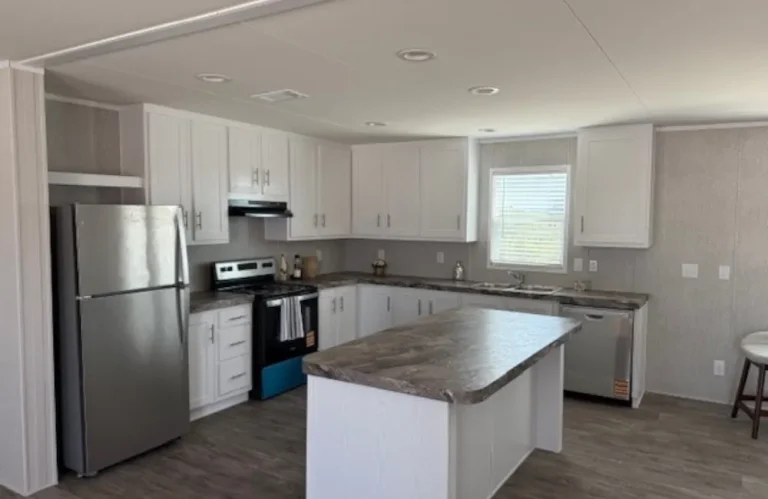 The Trailblazer V428563P Kitchen