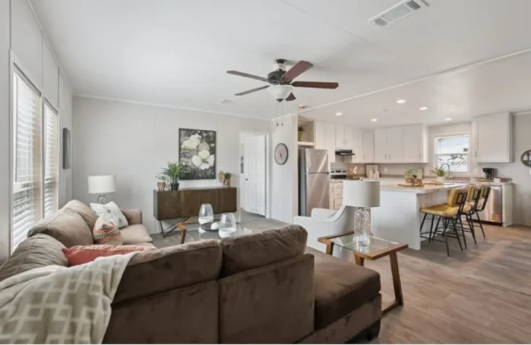 The Trailblazer V428563P LivingRoom