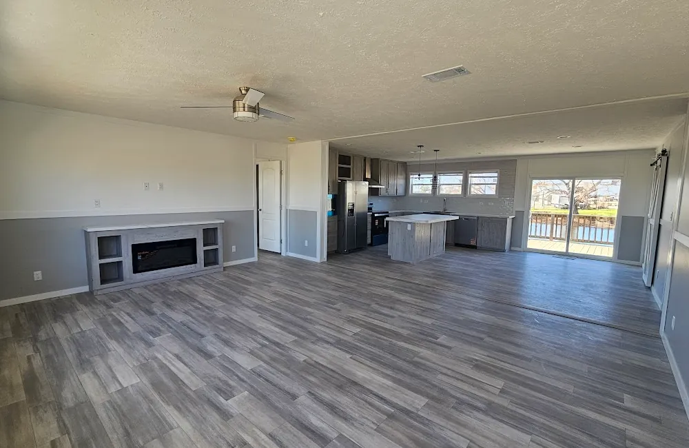Hidden Shore 3256 LivingRoom