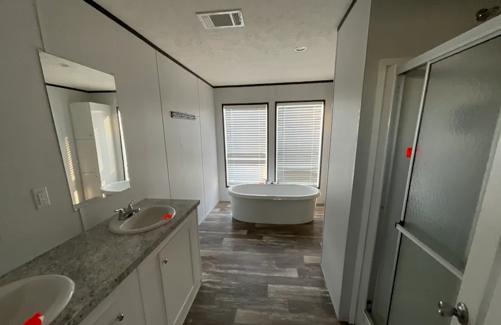 Legacy Bathroom2