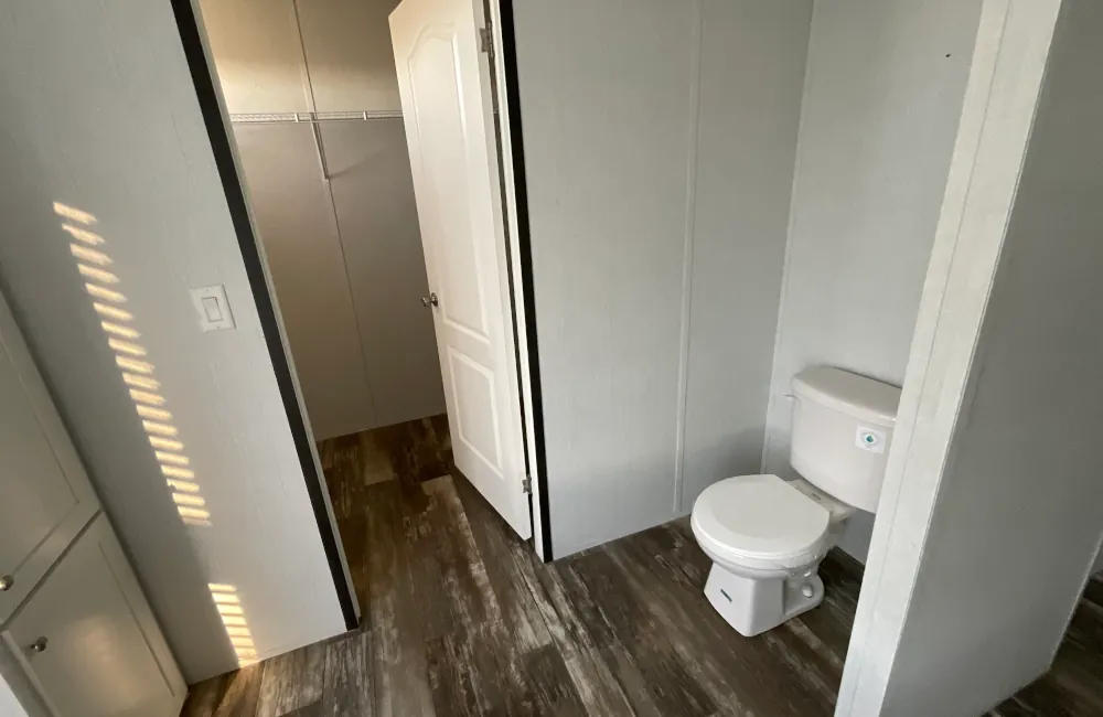 Legacy Bathroom5