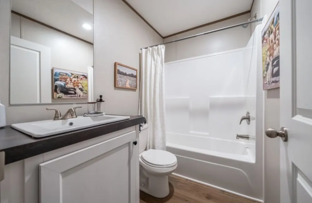 The Beacon HZN16663A Bathroom