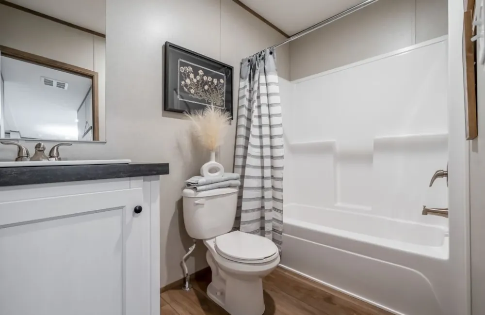 Vista HZN28483A Bathroom