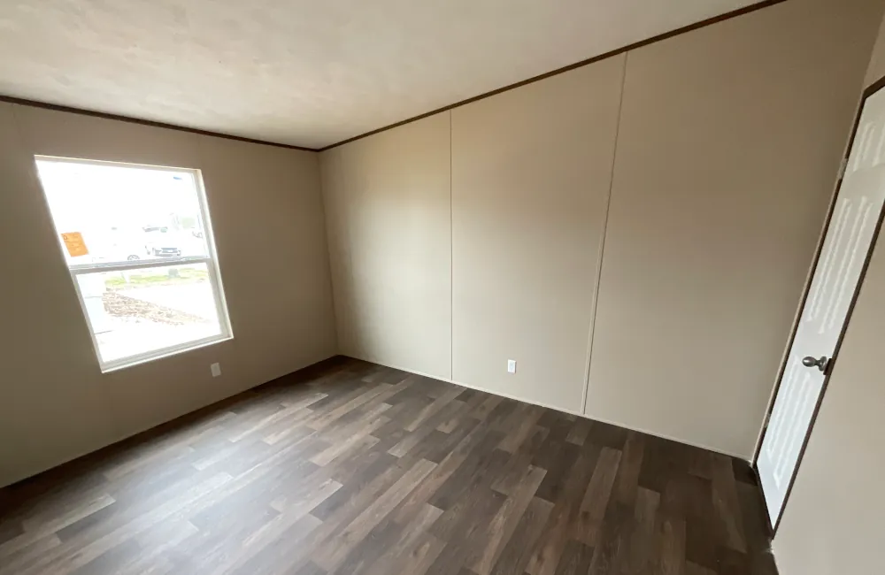 Thrill Bedroom2