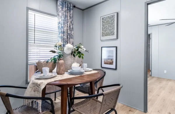 Resolution W RSV16763W DiningRoom