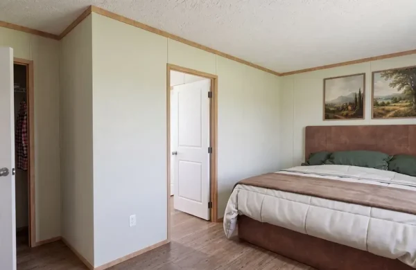The Summit CEE32764A Bedroom 2